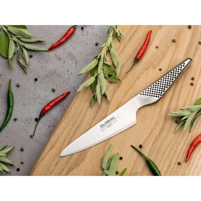 Cooks Knife 13cm / Global GS-3
