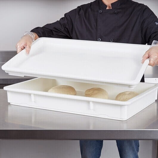 Pizza Dough Proofing Box With Lid by Cambro