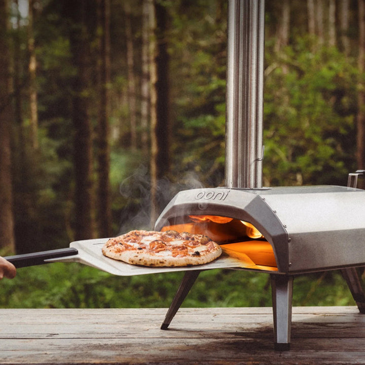 Ooni Karu 12 - Multi-Fuel Pizza Oven