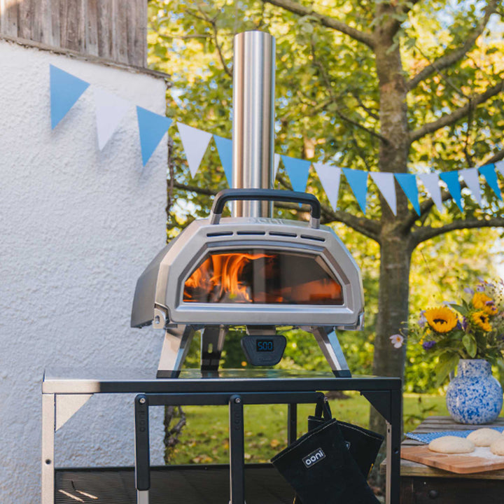 Ooni Karu 16 - Multi-Fuel Pizza Oven